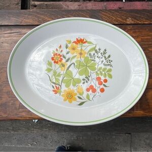 Vintage Johnson Brothers 1970s oval platter. Shamrock and flower power design.